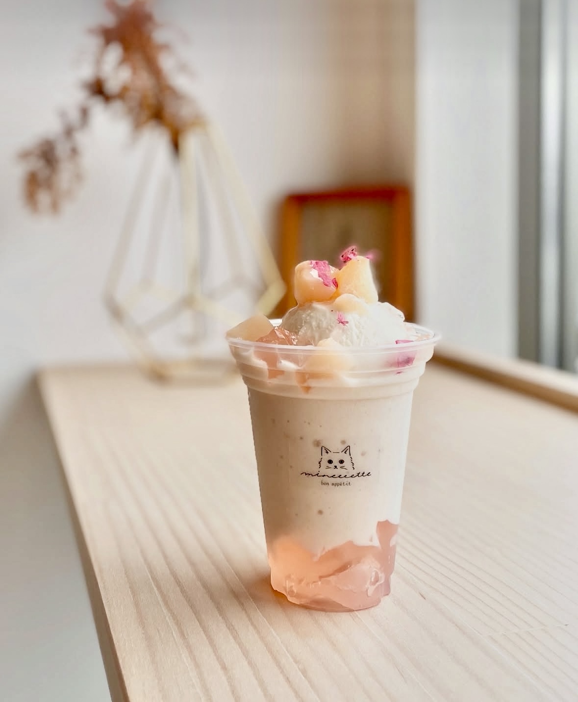 🍑桃の季節到来！人気のフラッペが今年も登場🍑